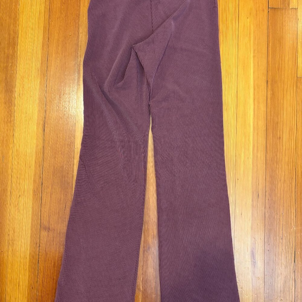 Lululemon Ribbed Softstream Flared Pants - Picture 2 of 3